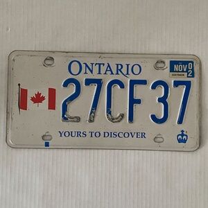 ONTARIO GRAPHIC CANADA FLAG PASSENGER LICENSE PLATE [27CF37]